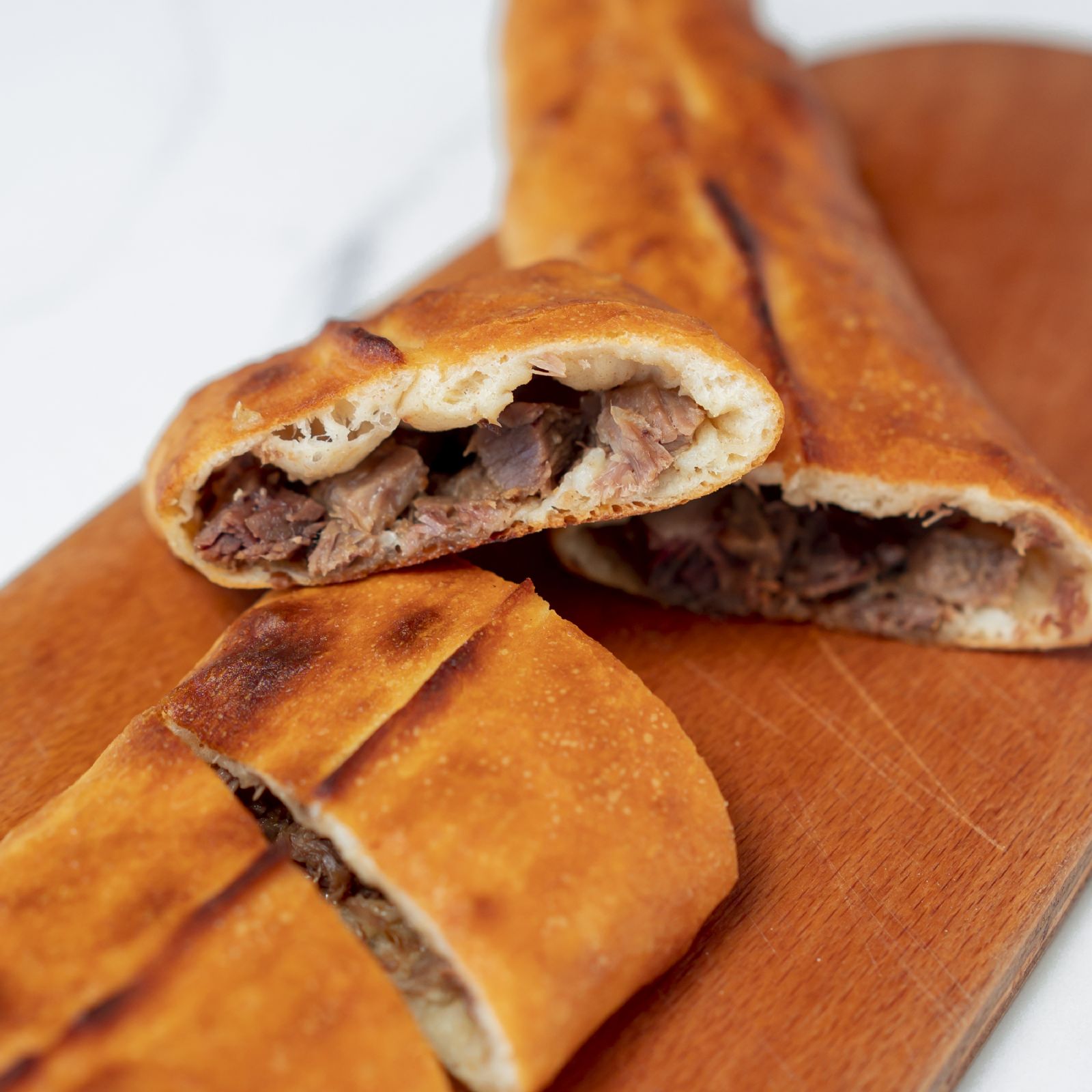 Kavurmalı Kaşarlı Pide